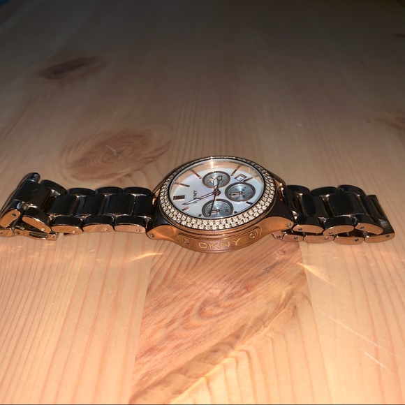 DKNY Pearl Rose Gold Watch! Shows Date!